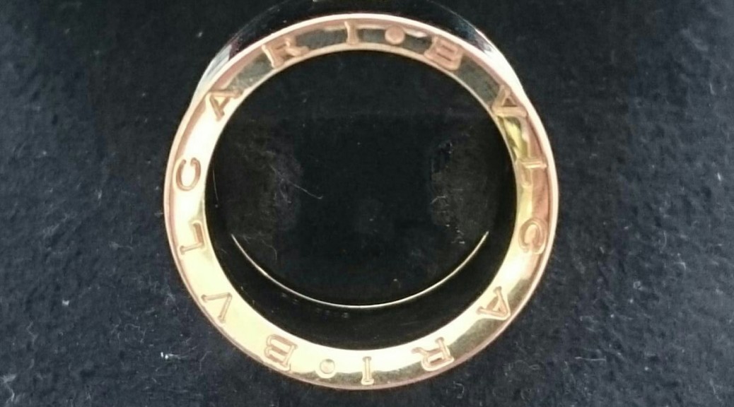 Stahlgoldener Ring