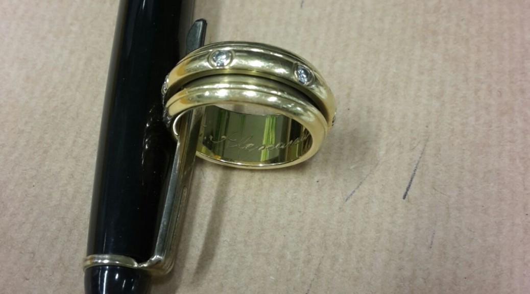 Goldener Ring mit einem Splittern, Piaget