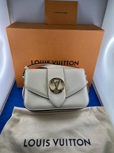 Beige Damentasche Louis Vuitton M55950