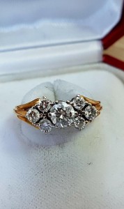 Goldener Brillant Ring