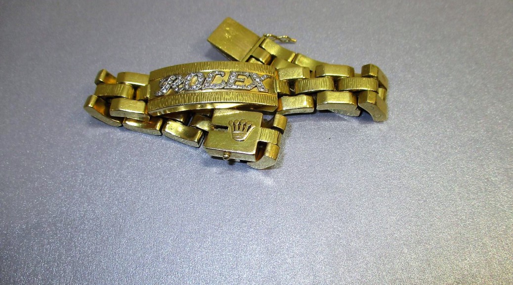 Goldenes Armband mit Steg und Brillanten -750-